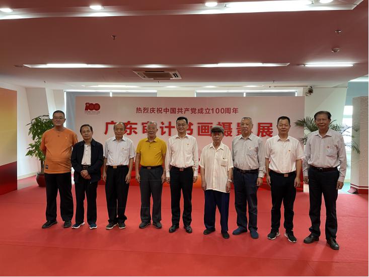 省审计厅召开新老党员座谈会2.jpg