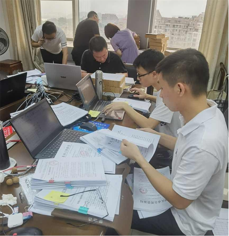 在守护绿水青山中展现担当作为1.jpg