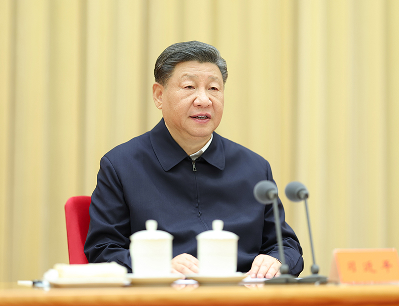 12月27日至28日，中央外事工作会议在北京举行。中共中央总书记、国家主席、中央军委主席习近平出席会议并发表重要讲话