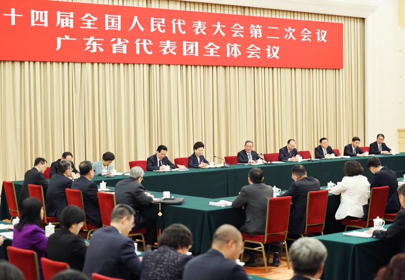 3月6日，中共中央政治局常委、国务院总理李强参加十四届全国人大二次会议广东代表团审议。